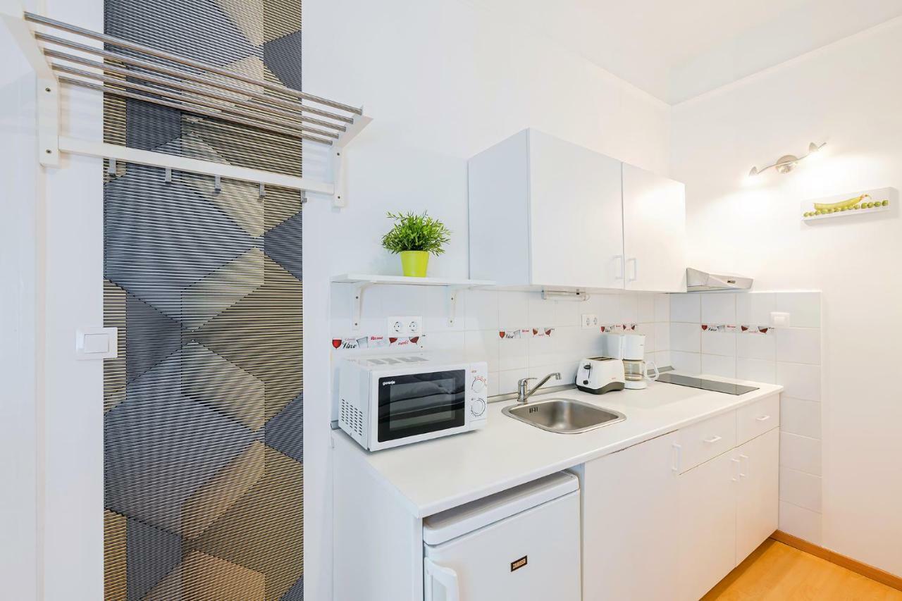 Parking, Ac, Wifi 2 Room Apartment In The Center ブダペスト エクステリア 写真