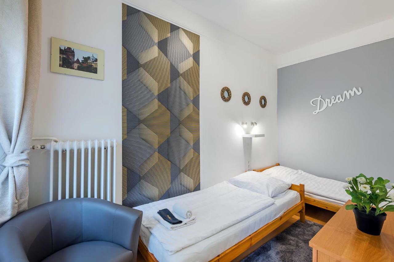 Parking, Ac, Wifi 2 Room Apartment In The Center ブダペスト エクステリア 写真